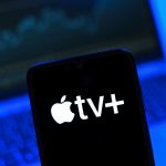 Logo Apple TV+ illustrant les nouveautés films et séries de mai 2026